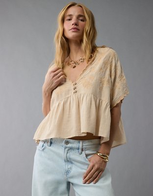 AE Blusa Bordada con Escote V